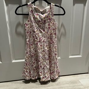 Kids Old Navy summer dress… super soft. Size L (10-12)… pink on beige